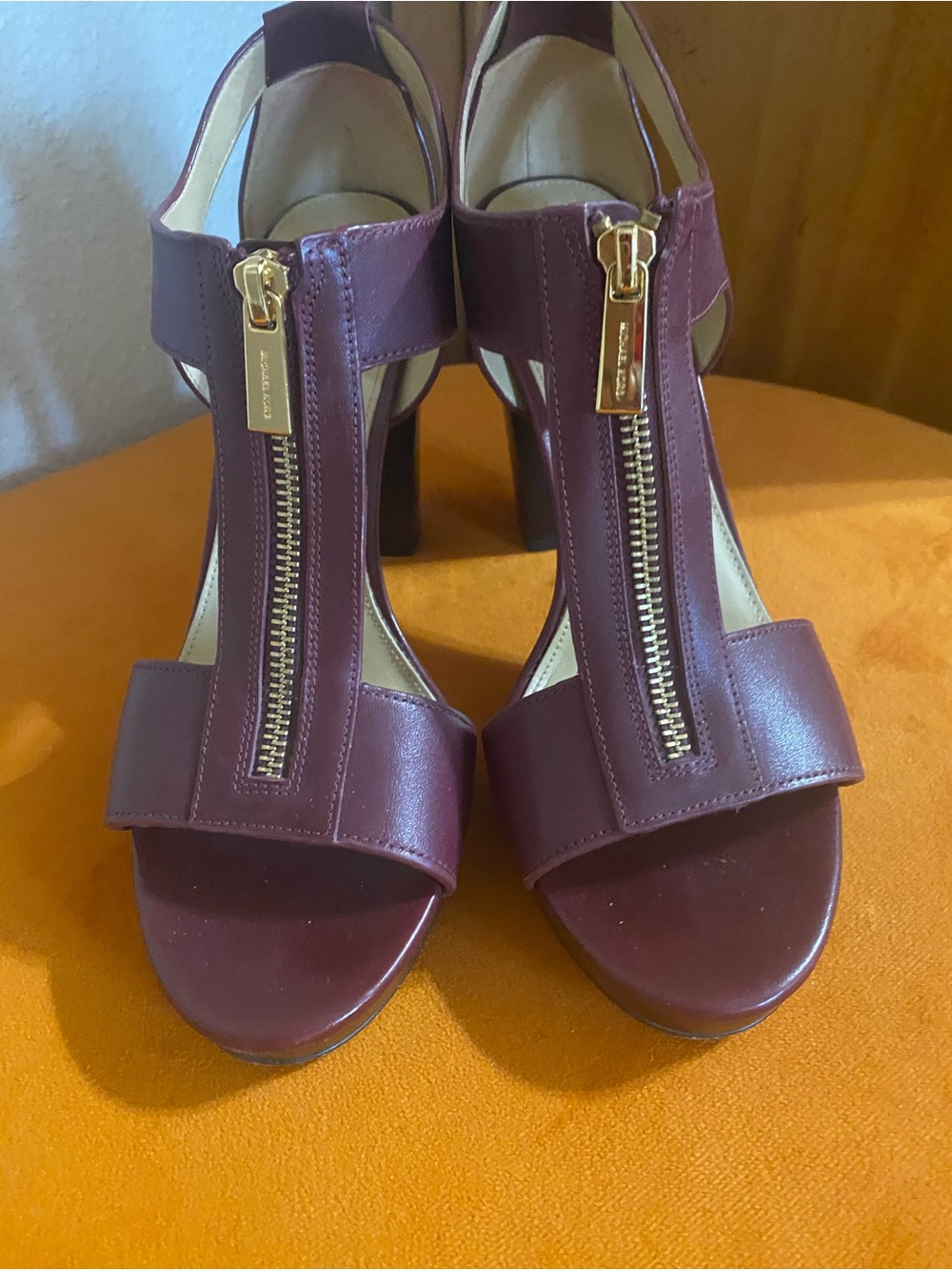 MICHAEL Michael Kors Plum T‑Strap Zip Block Heel Sandals